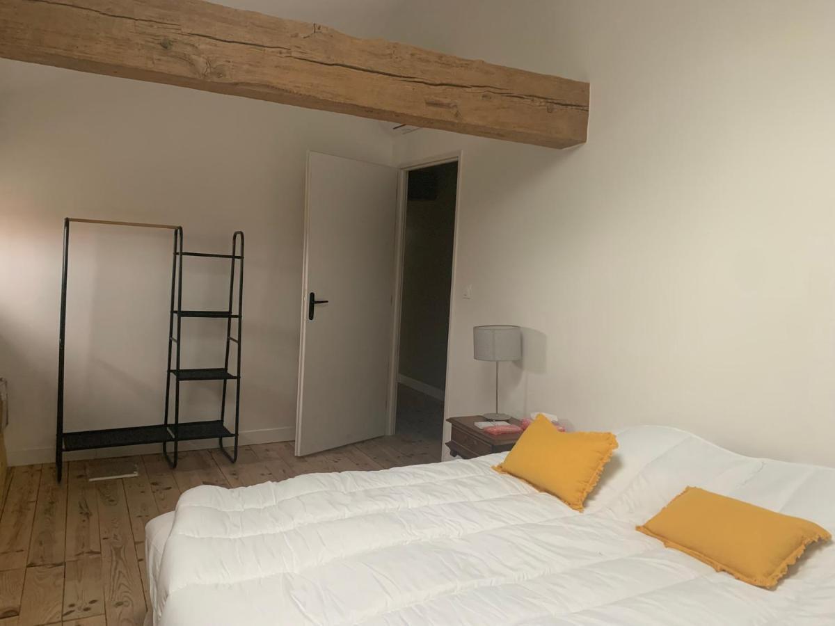 Maison Papillon Gite De Ressourcement Lusignan-Petit 外观 照片
